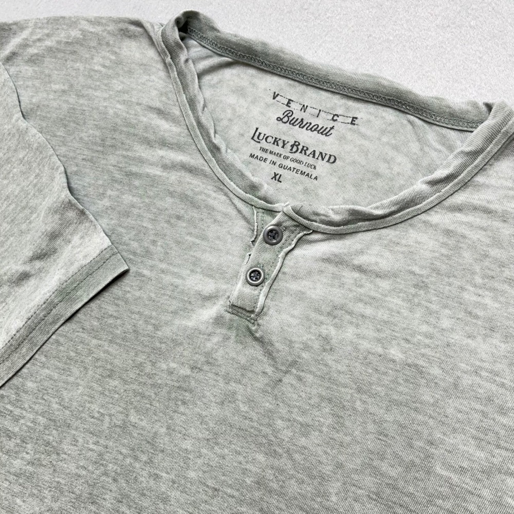 Lucky Brand Venice Burnout Henley Mens XL Grey Short Sleeve Button Shirt Heather